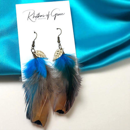 Feather Dangle Earrings – Boho Chic in Every Color! 🪶