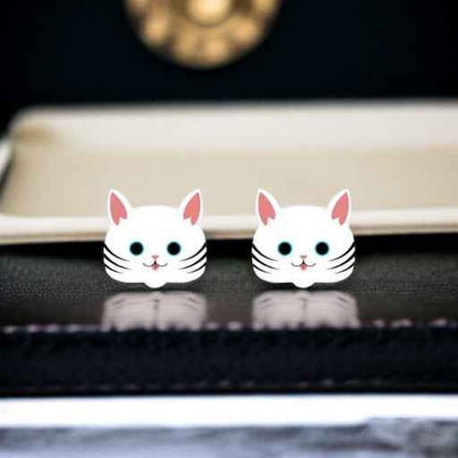 Purr-fectly Charming White Cat Stud Earrings 🐈