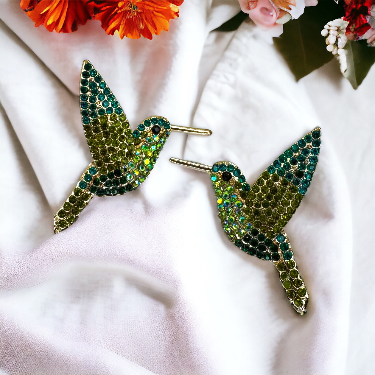 Sparkling Hummingbird Earrings - Nature's Artistry in Your Ears! 