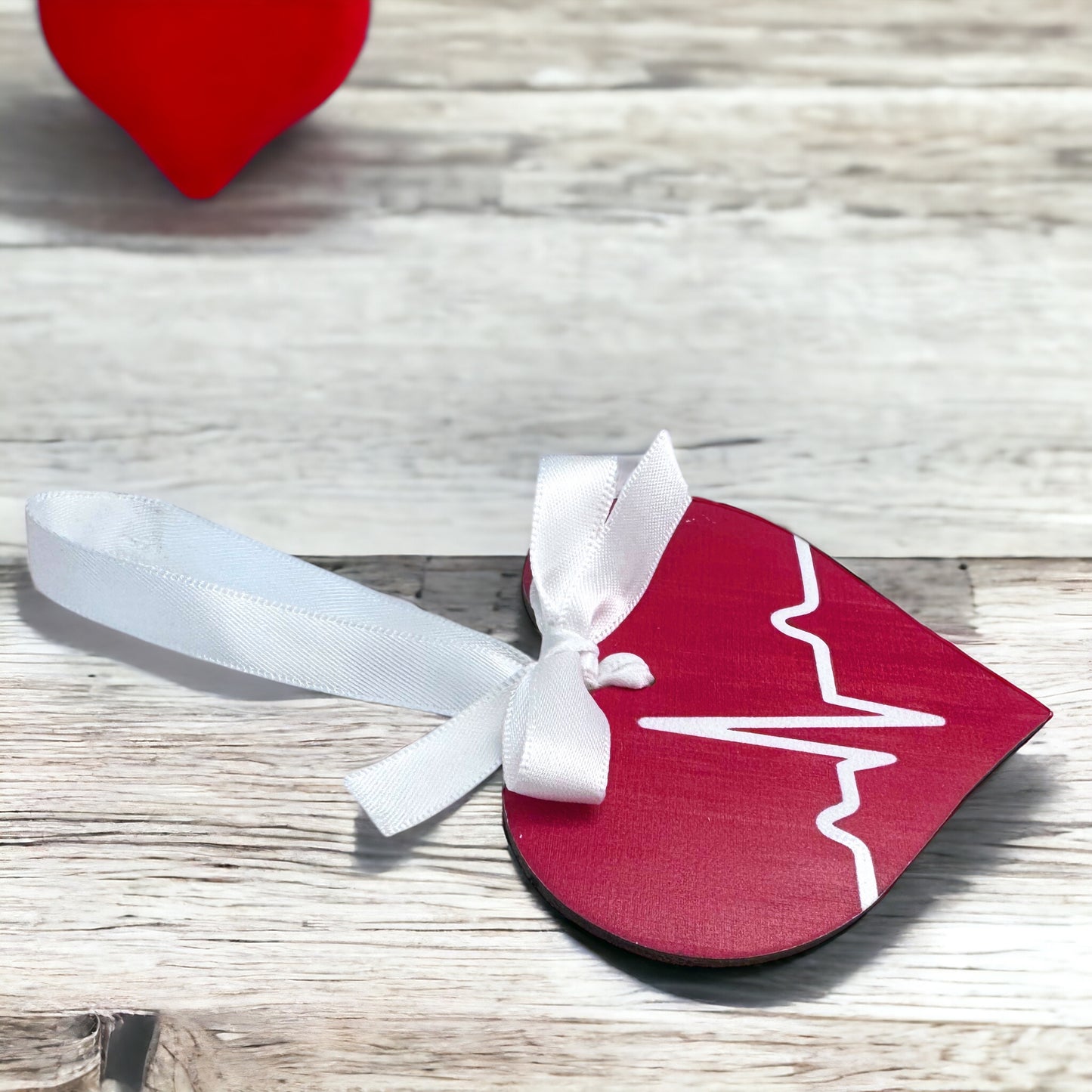 Keep the Beat This Christmas: Heartbeat Ornament Delight!