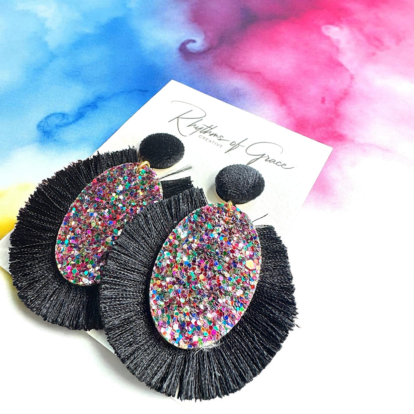 Glamorous Glitter Black Beauty Tassel Earrings – Sparkle and Swing! 🌟🖤