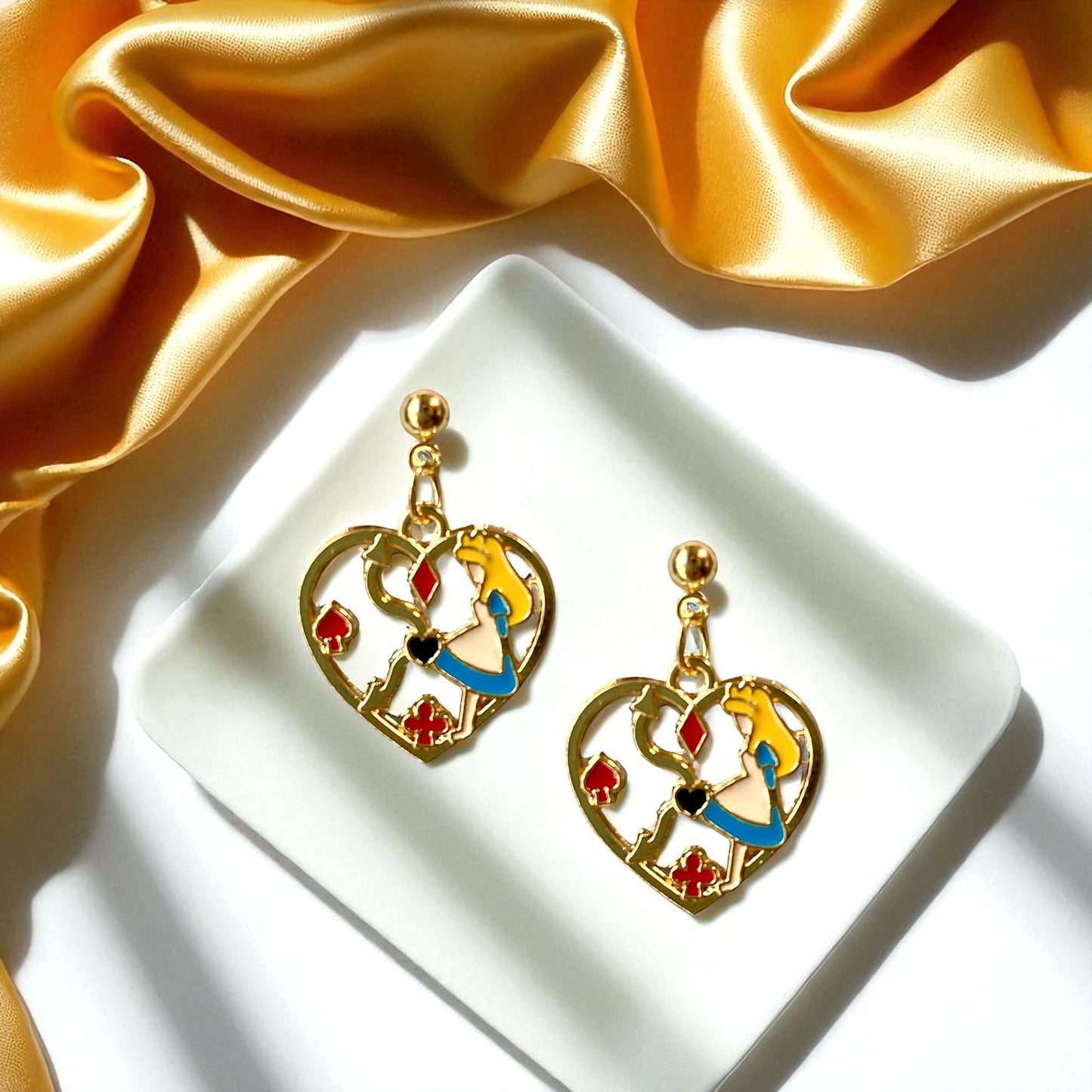 Enchanting Alice in Wonderland Mismatched Dangle Earrings | Whimsical Style & Unique Charm