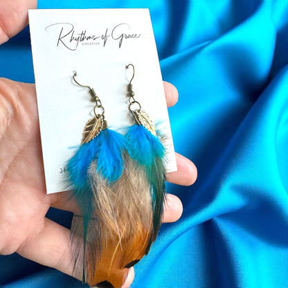 Feather Dangle Earrings – Boho Chic in Every Color! 🪶