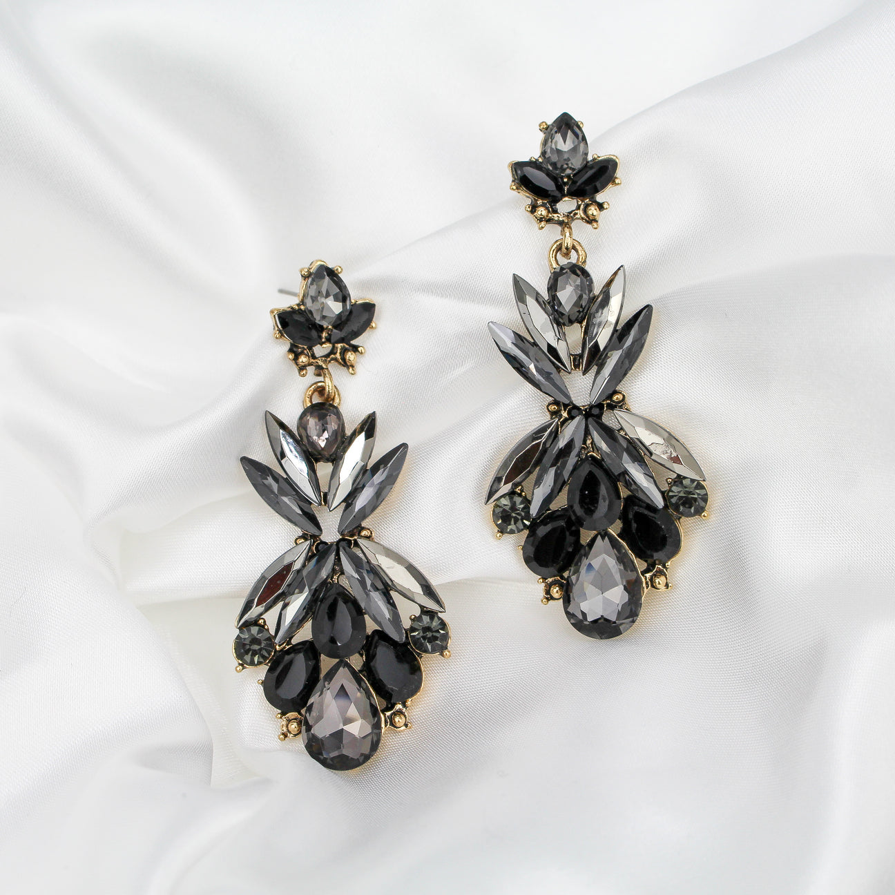 Elegant Black and Gray Dangle Rhinestone Earrings