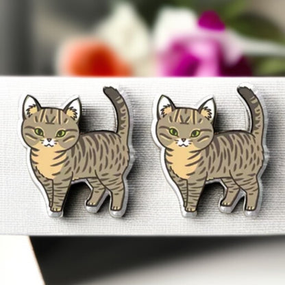 Feline Fine: Adorable Grey Tabby Cat Stud Earrings for Cat Lovers!