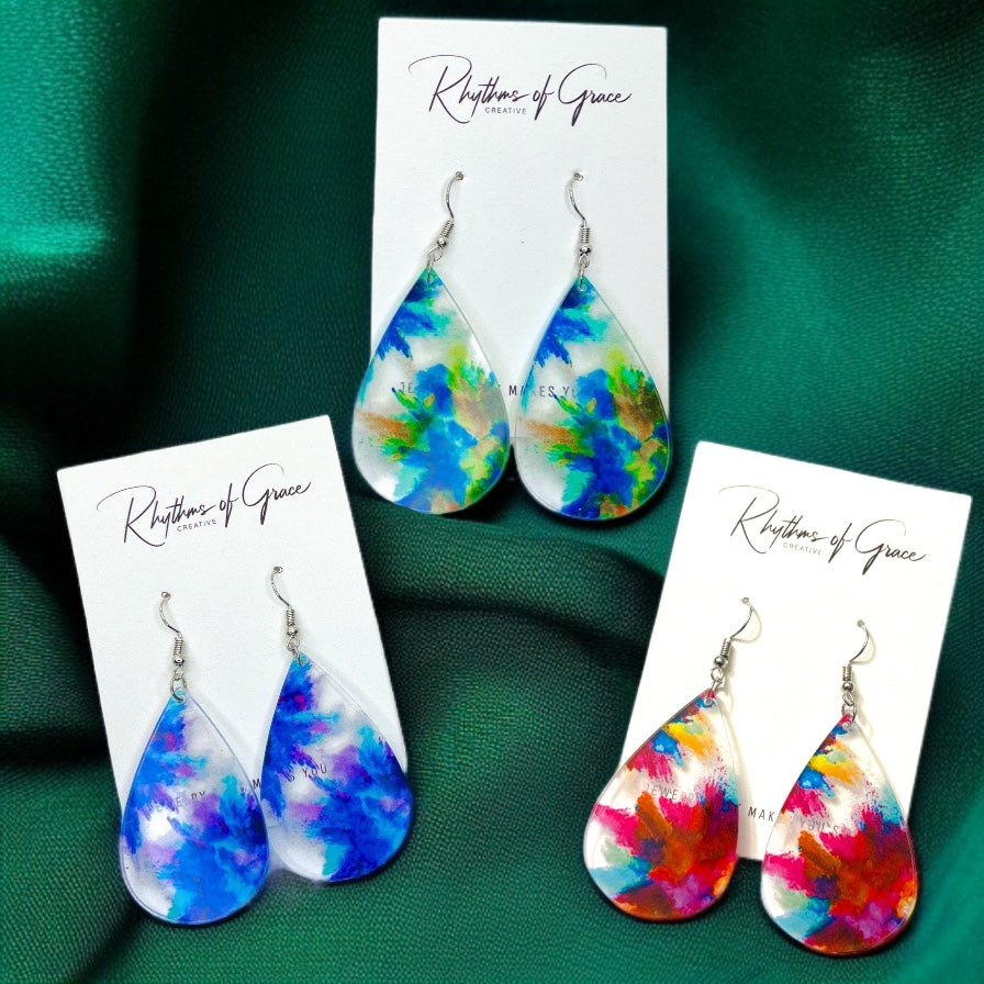 Boho Chic Watercolor Teardrop Earrings: Artistic Elegance for Your Ears!
