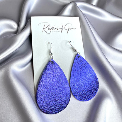 Sparkle & Shine: Metallic Teardrop Faux Leather Earrings! 🌟