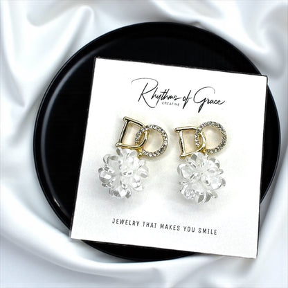 Dazzling 'I Do' Rhinestone Earrings: Shine Bright on Your Big Day!