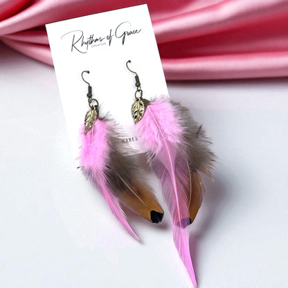Feather Dangle Earrings – Boho Chic in Every Color! 🪶