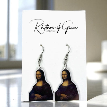 Mona Lisa Dangle Earrings: Wear a Masterpiece! 🎨