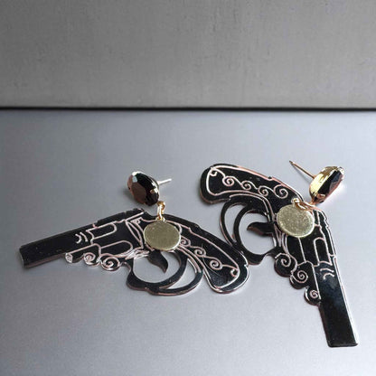 Western Vibes: Handgun Dangle Earrings – Personalized Pistol Style in Black or Peach 🤠