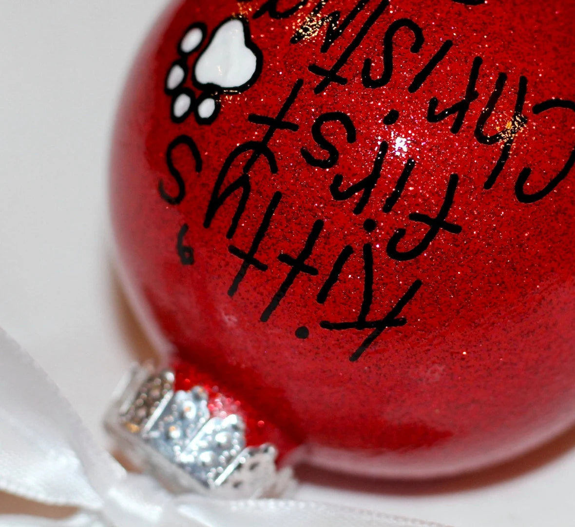 Pawsitively Adorable: Kitty's First Christmas Ornament!