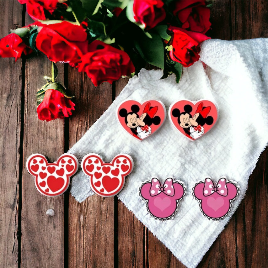 Love in the Air: Whimsical Mickey & Minnie Valentine’s Day Earrings!
