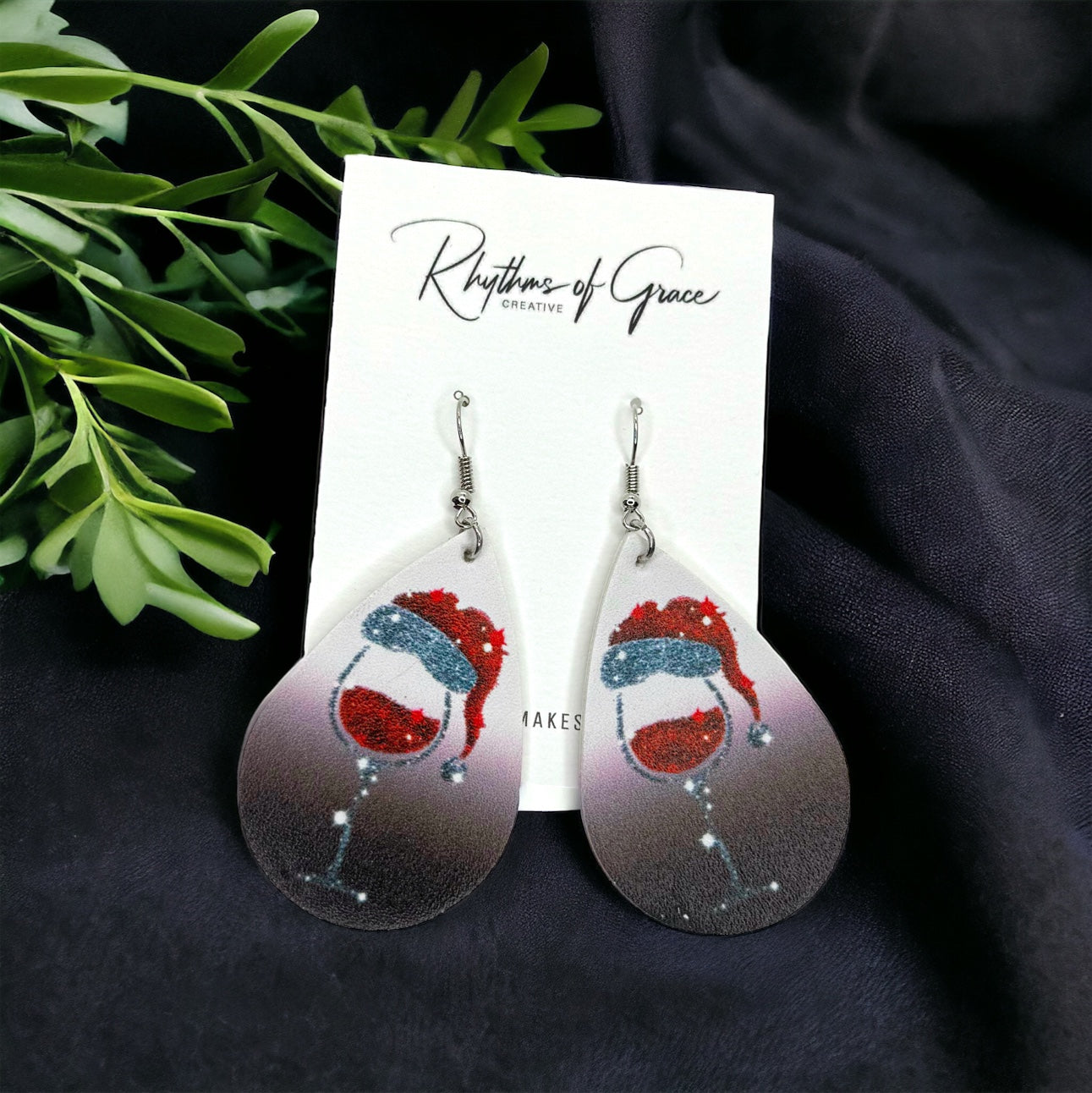 Festive Wine Earrings - Holiday Cheer in Two Stylish Designs!🍷
