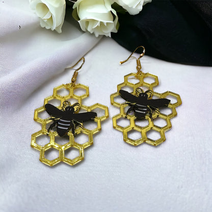 Bee-utiful Dangle Earrings - Buzzing Bumblebee Charm & Honeycomb Delight! 🐝