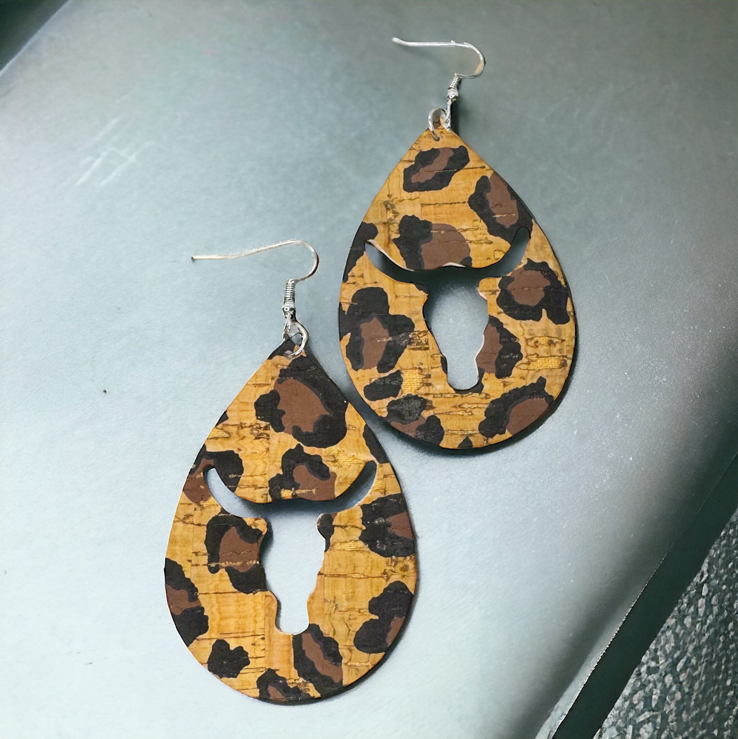 Western Teardrop Dangle Earrings with Bullhead Cutout - Rustic Charm