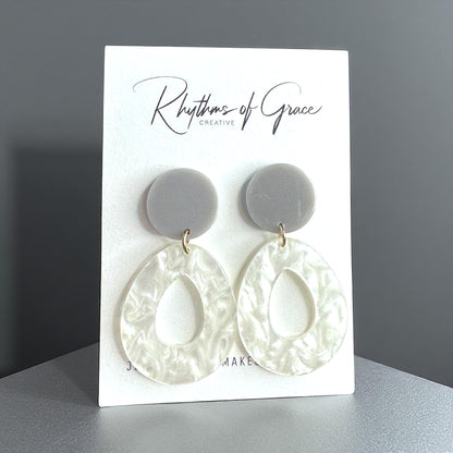 Chic Marble Drop Earrings – Handmade White & Grey Acrylic Dangles