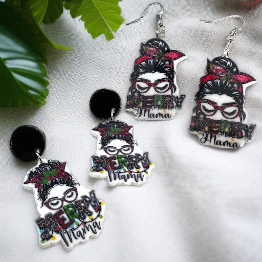 Merry Mama Earrings - Spread the Holiday Cheer! 🎄