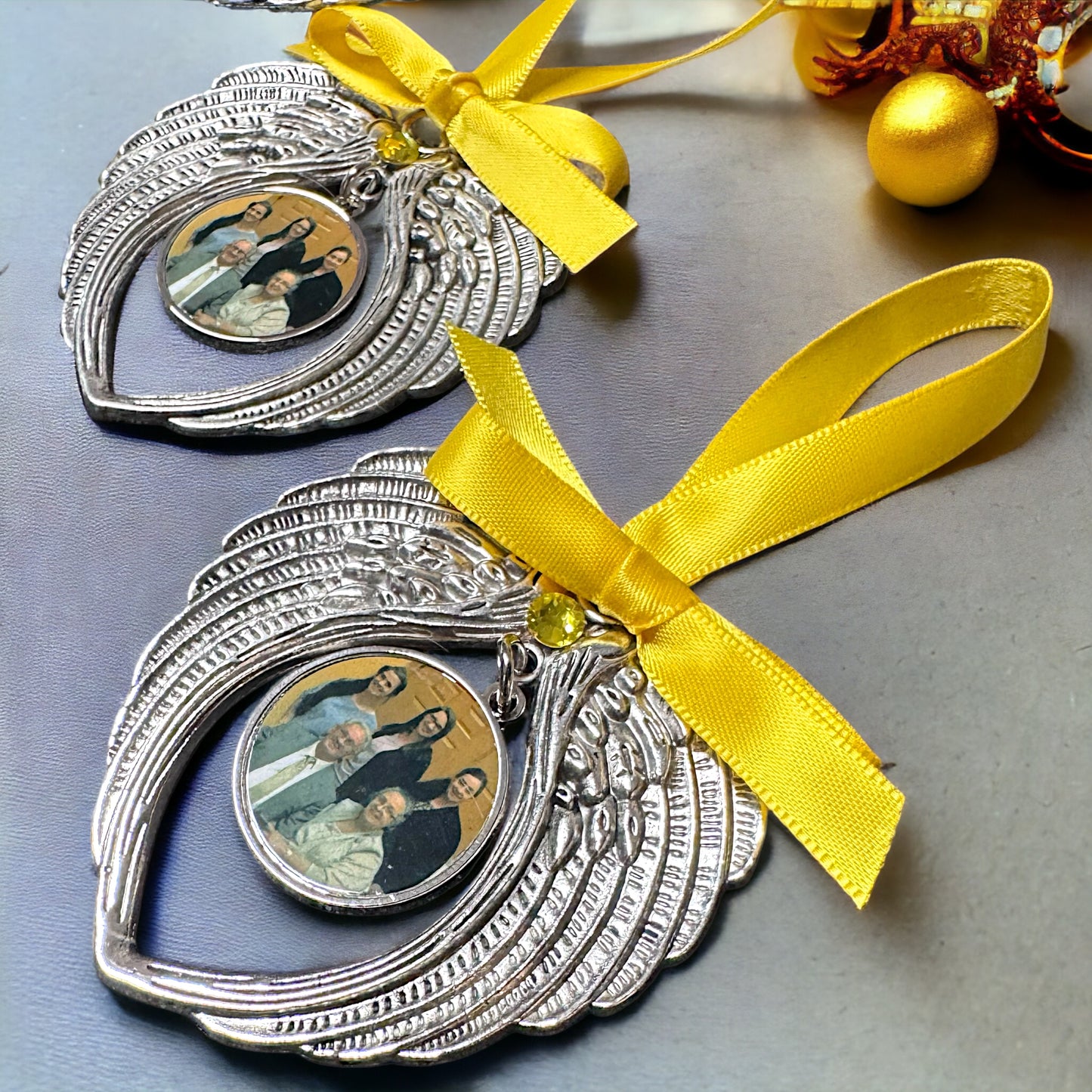 Heavenly Angel Wings Memorial Ornament – Custom Keepsake for Cherished Memories