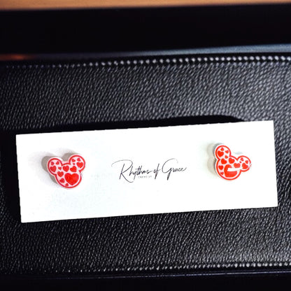 Love in the Air: Whimsical Mickey & Minnie Valentine’s Day Earrings!