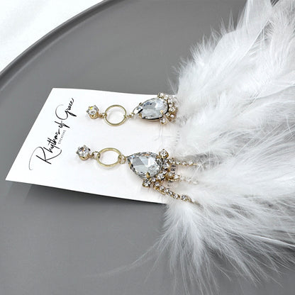 Dreamy White Feather Earrings – Rhinestone Dangles for Boho Queens