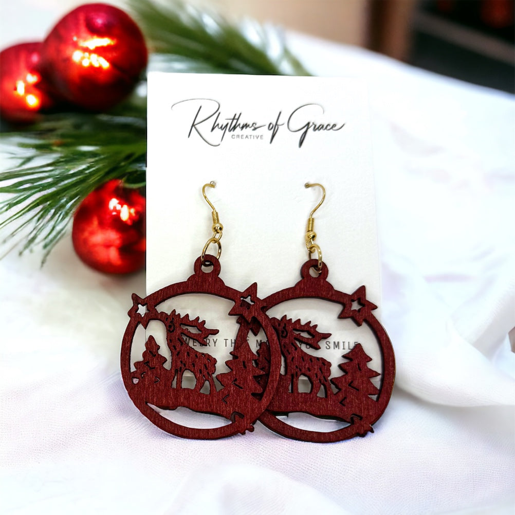 Sparkle Like Rudolph – Festive Glitter Reindeer Earrings 🦌