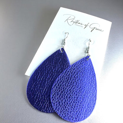 Sparkle & Shine: Metallic Teardrop Faux Leather Earrings! 🌟