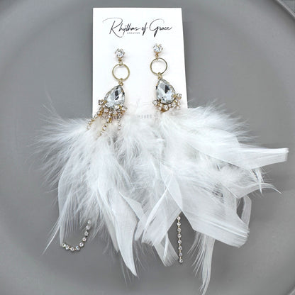 Dreamy White Feather Earrings – Rhinestone Dangles for Boho Queens