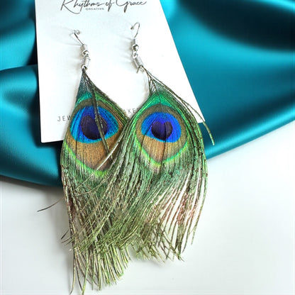 Elevate Your Style with Our Peacock Feather Dangle Earrings!