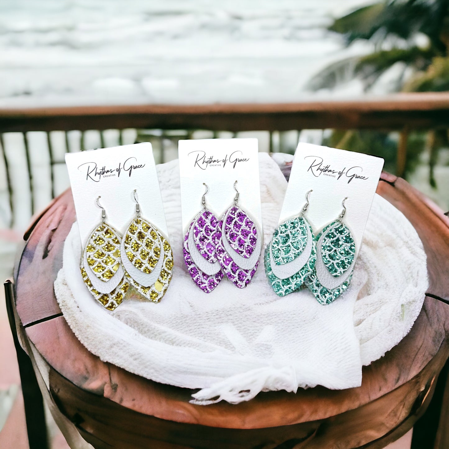 Mermaid Magic: Glittery Scale Drop Earrings in 3 Dreamy Colors! 🧜