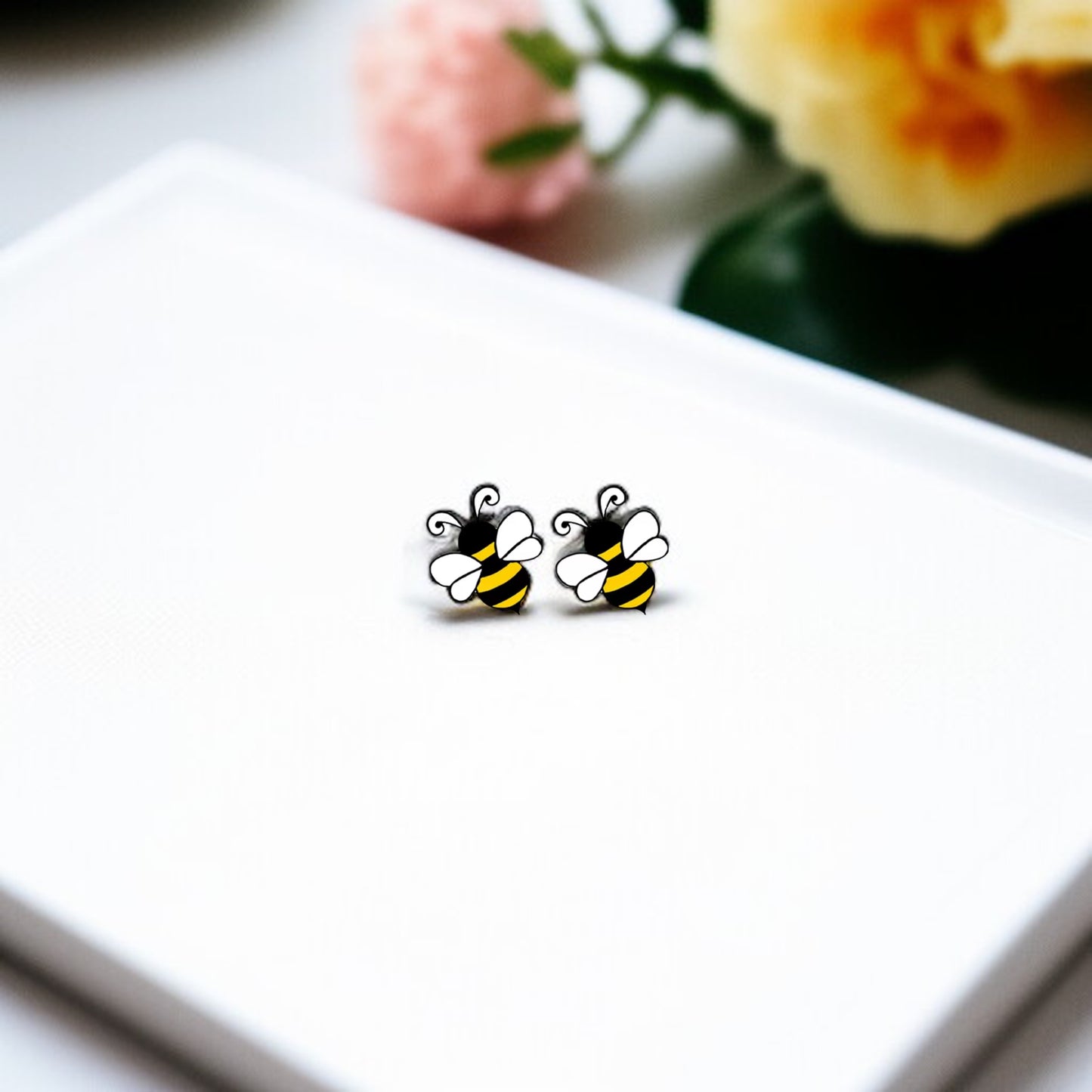 Buzz Into Style with Adorable Bee Stud Earrings! 🐝