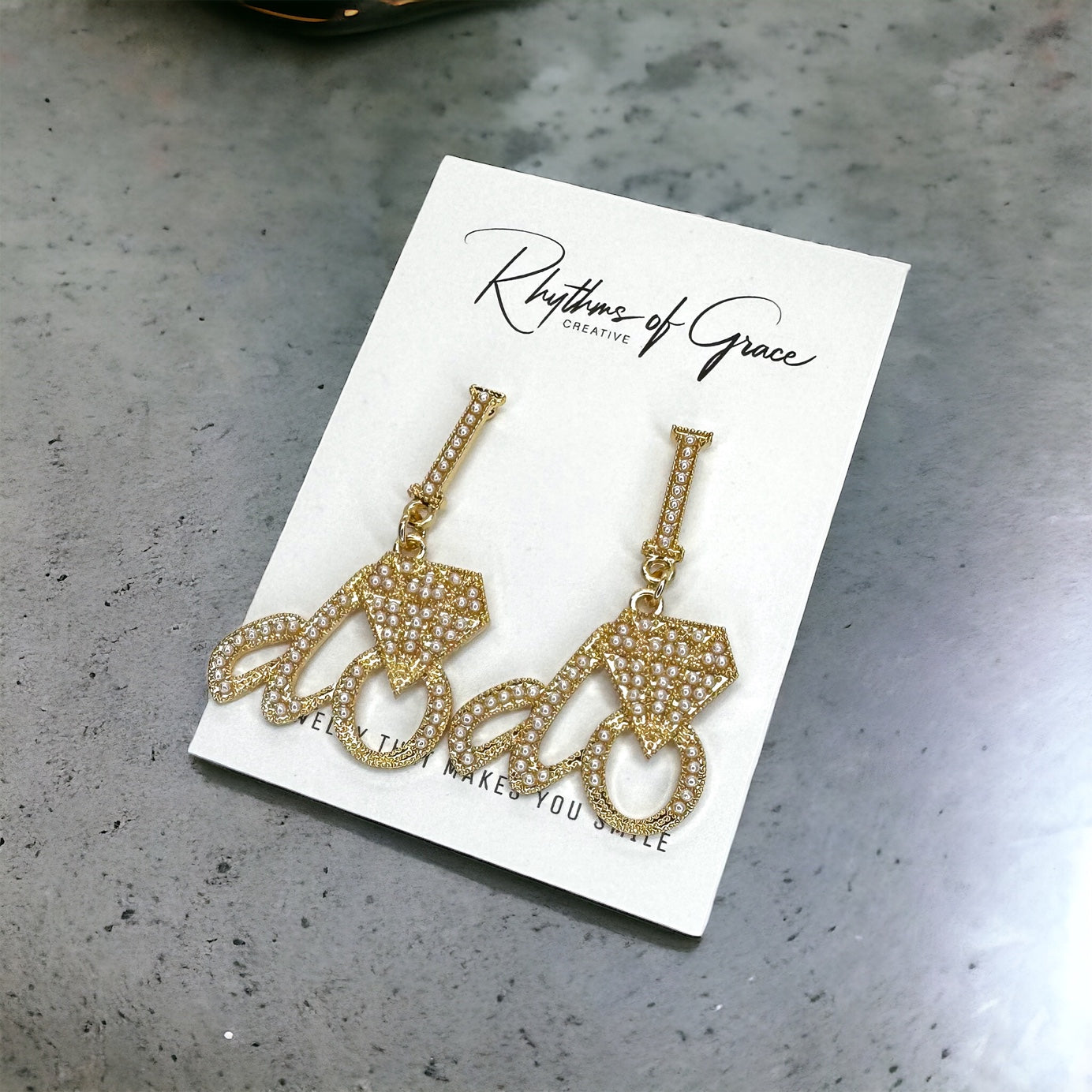 Sparkle & Shine with Our "I Do" Dangle Earrings 💍