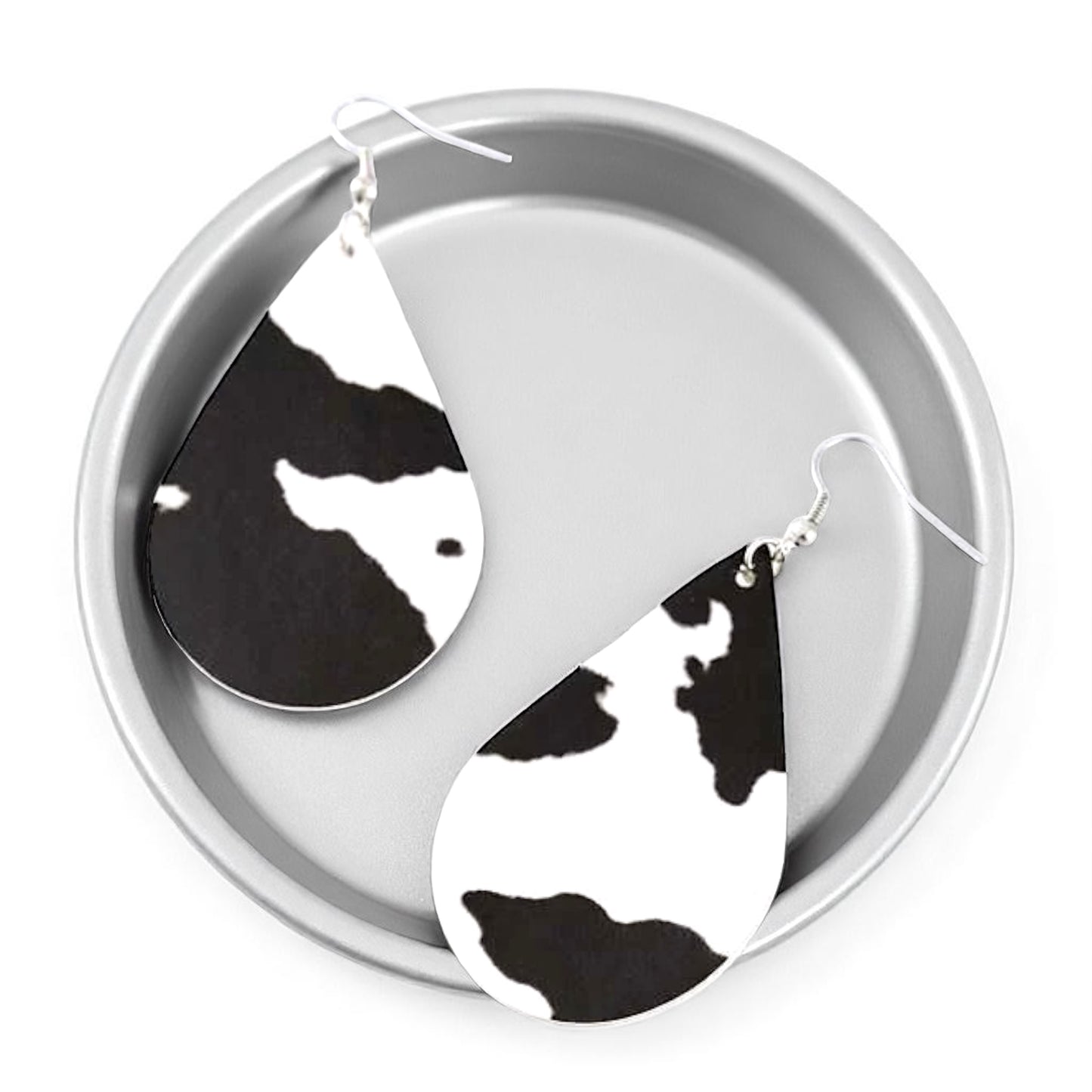 Stylishly Chic Cow Print Teardrop Earrings – Perfect for Everyday