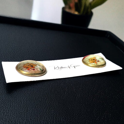 Vintage Santa Cabochon Stud Earrings – A Jolly Holiday Delight!