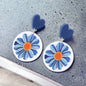 Blooming Beauty: Blue Flower Earrings to Enchant Your Look!