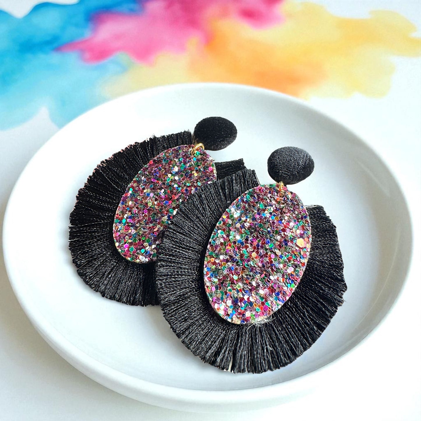Glamorous Glitter Black Beauty Tassel Earrings – Sparkle and Swing! 🌟🖤