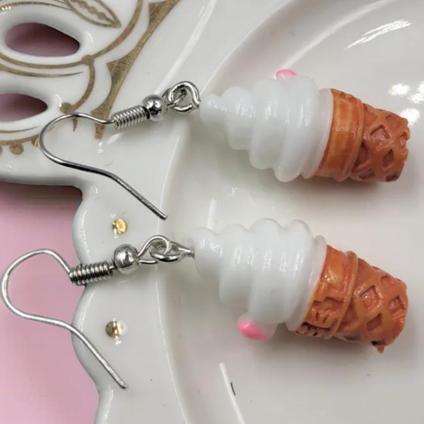 Scoop Up the Fun: Ice Cream Earrings for Sweet Style! 🍦