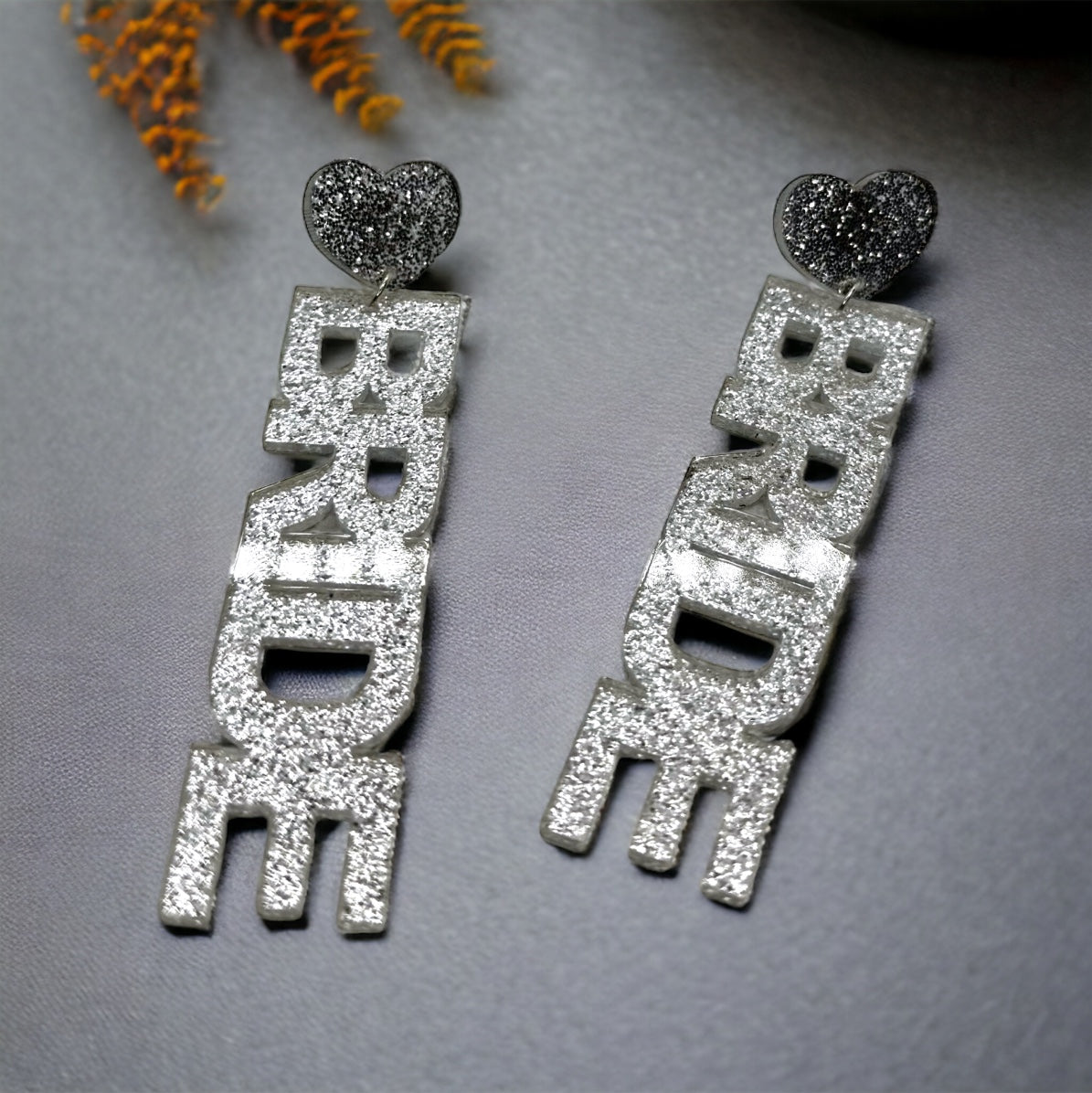 Sparkle & Shine: Fabulous Bride Earrings for Every Celebration!