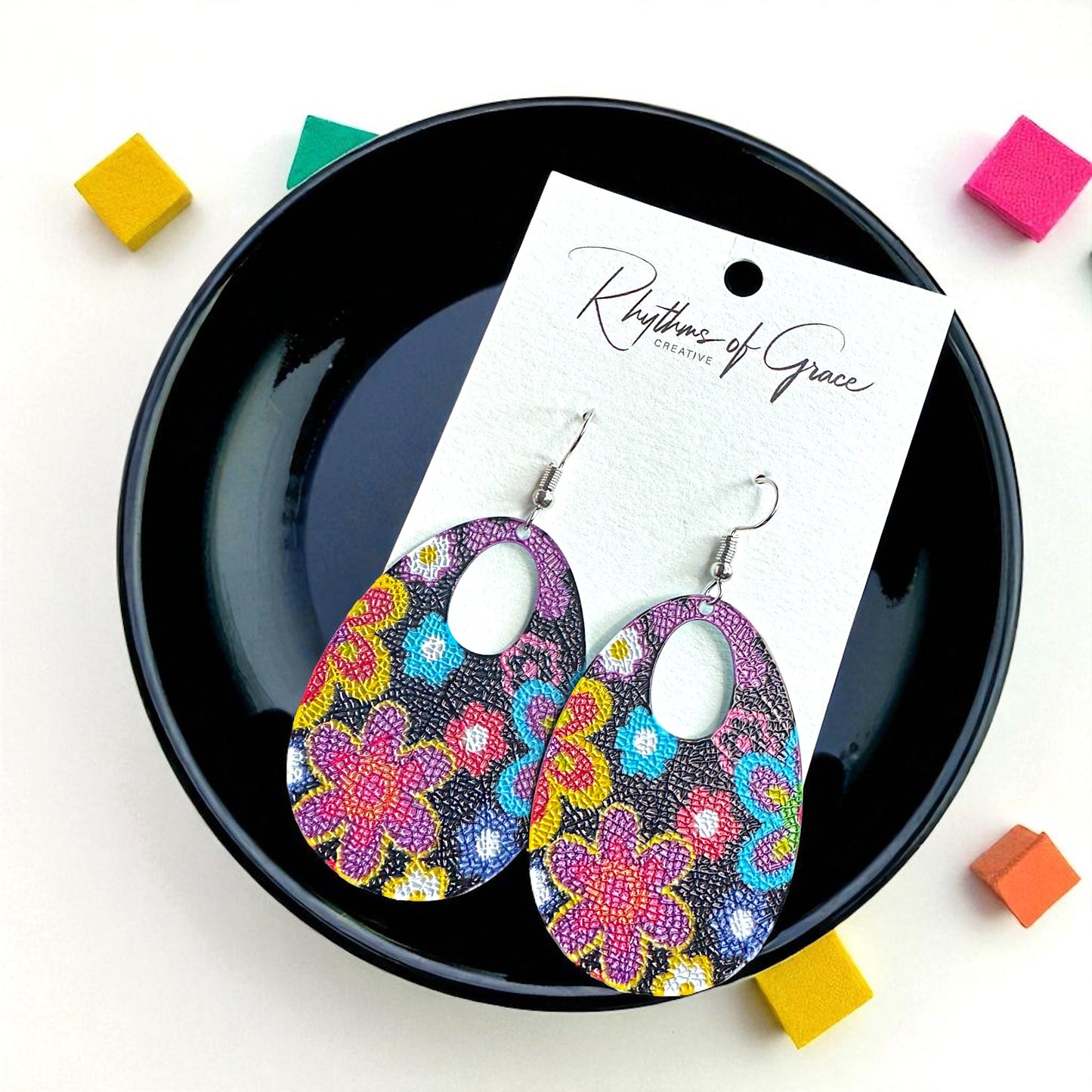 Colorful Hippie Chic Dangle Earrings – Groovy Style Awaits!✌️