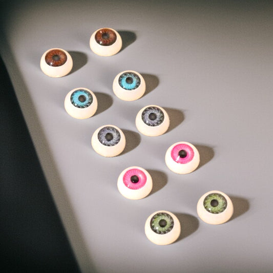 Spook-tacular Eyeball Stud Earrings – Halloween Delight! 👁️