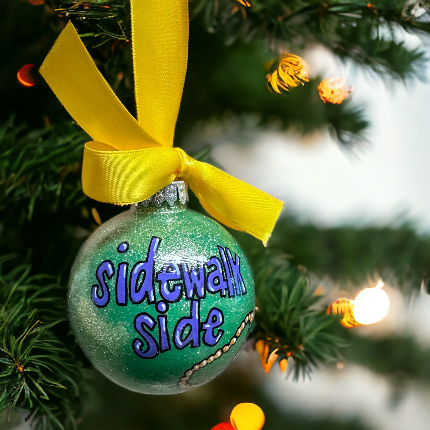 Christmas Ornament: Sidewalk Side vs. Neutral Ground