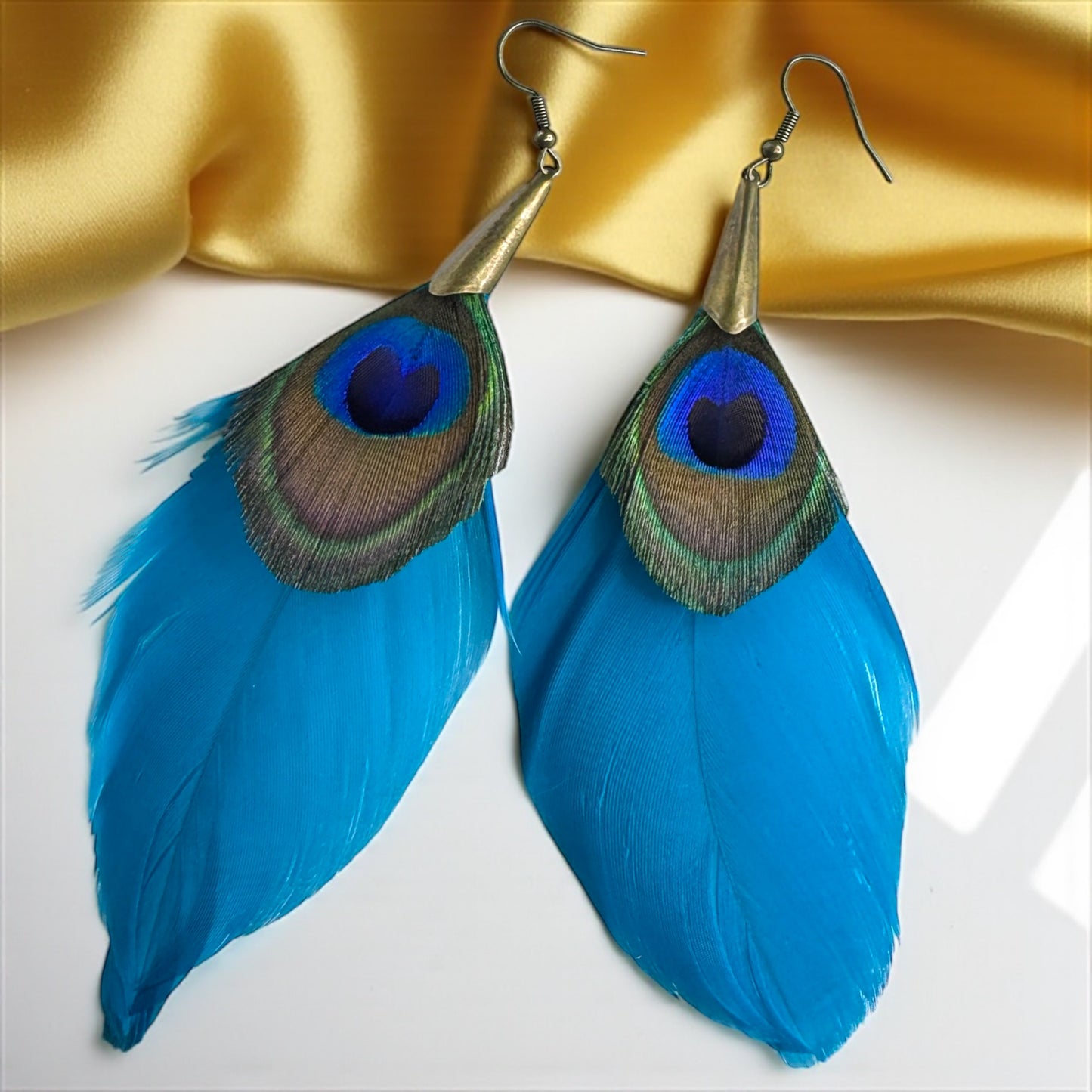 Boho Peacock Feather Dangle Earrings – Layered Turquoise & Natural Feathers, Lightweight Statement Jewelry