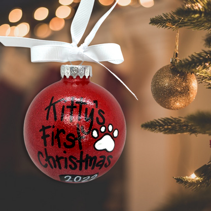 Pawsitively Adorable: Kitty's First Christmas Ornament!