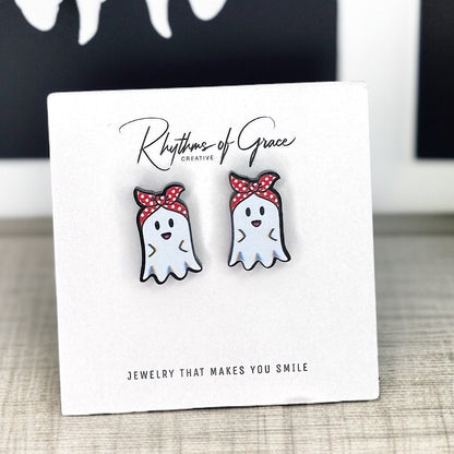 Spooktacular Retro Ghost Stud Earrings 👻