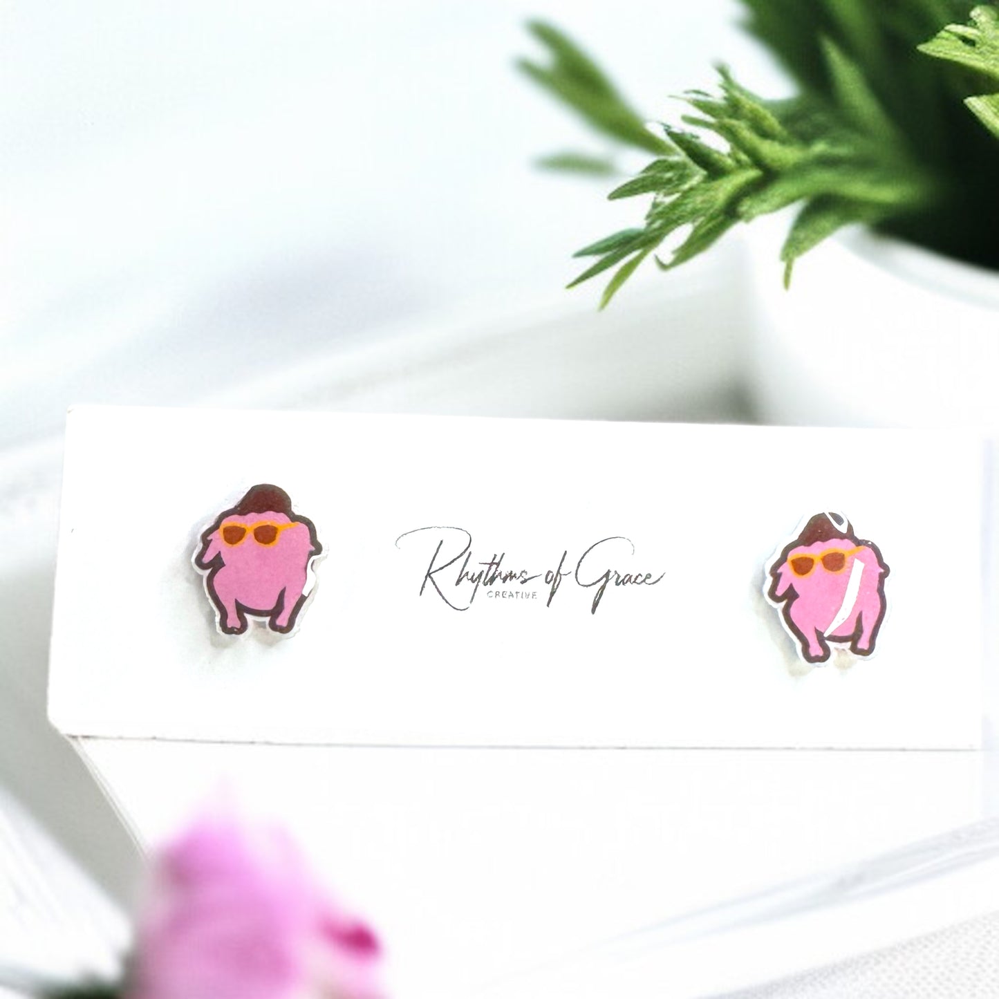 Central Perk Chic: FRIENDS-Themed Stud Earrings in Three Fun Colors!
