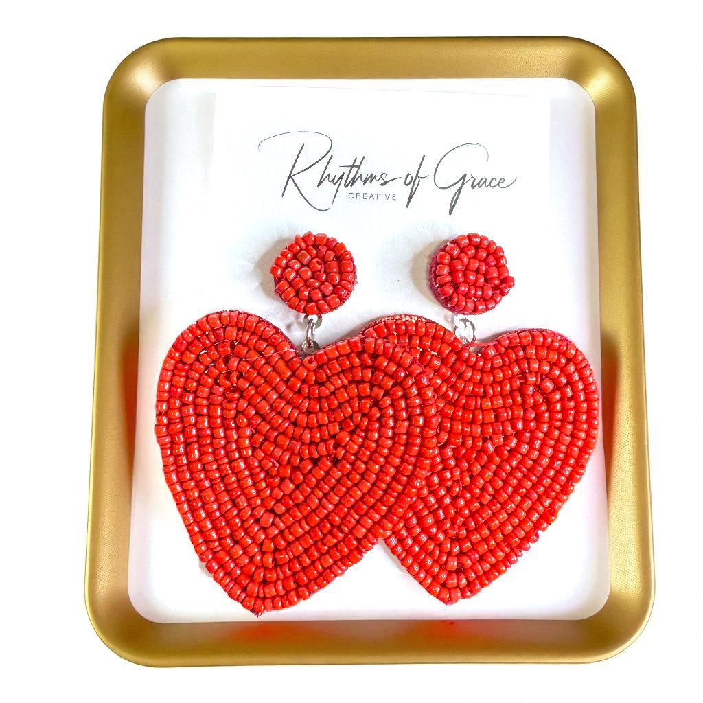 Heartfelt Dangles: Choose Your Vibe with Red or Black Beaded Heart Earrings!
