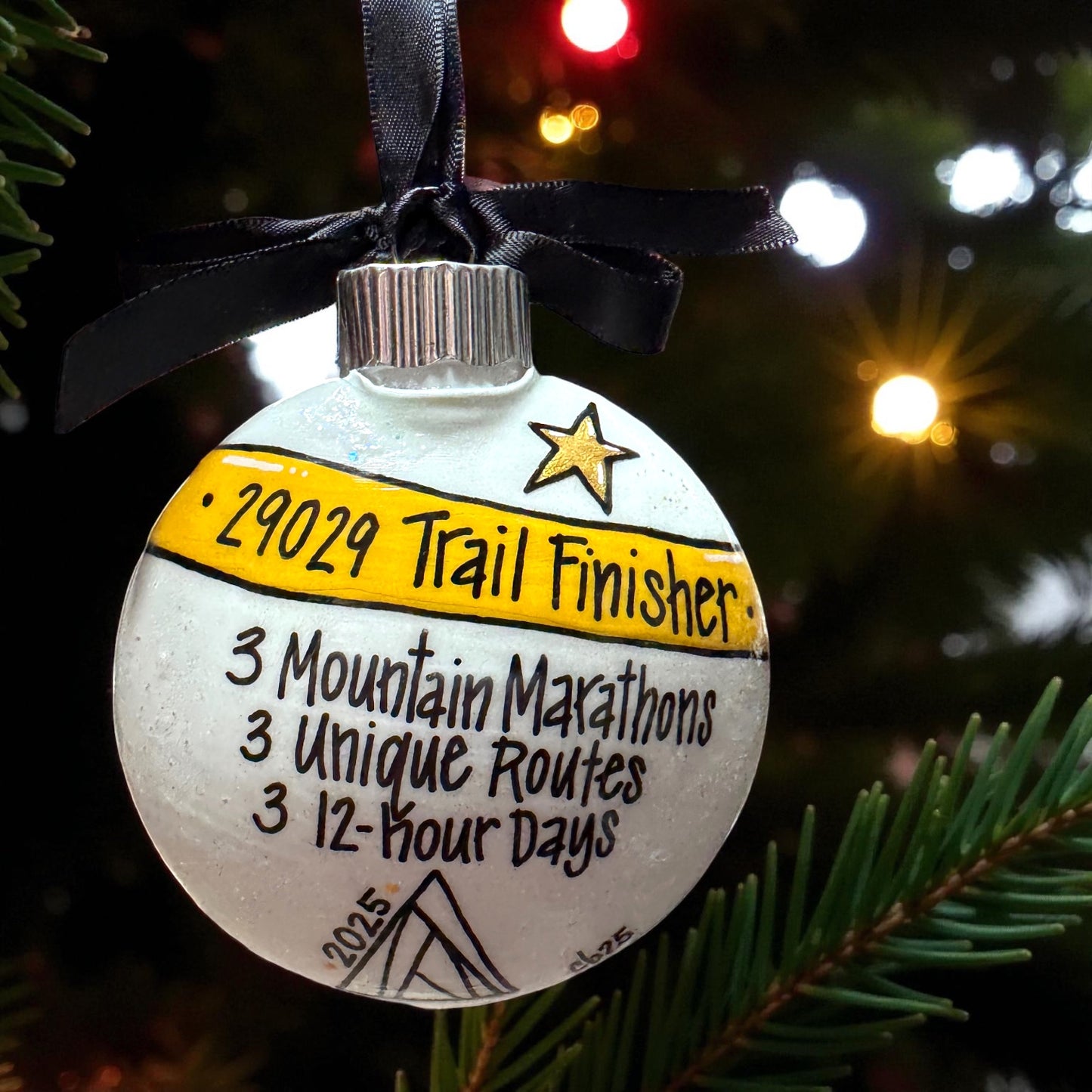 Race to Memories: Personalized Ornaments for Every Finish Line Hero!  Perfect for Marathoners, 5K Sprinters, & Trailblazing Champions!