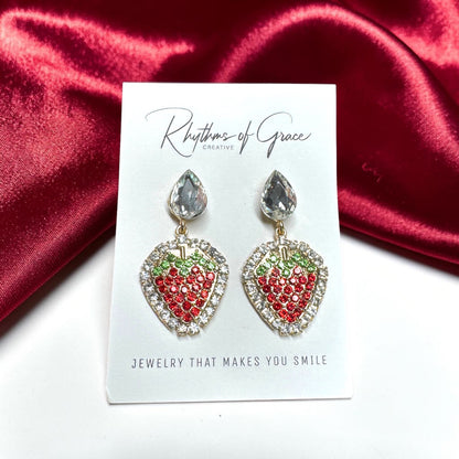 Sparkling Rhinestone Strawberry Dangle Earrings – Sweet Summer Statement Jewelry