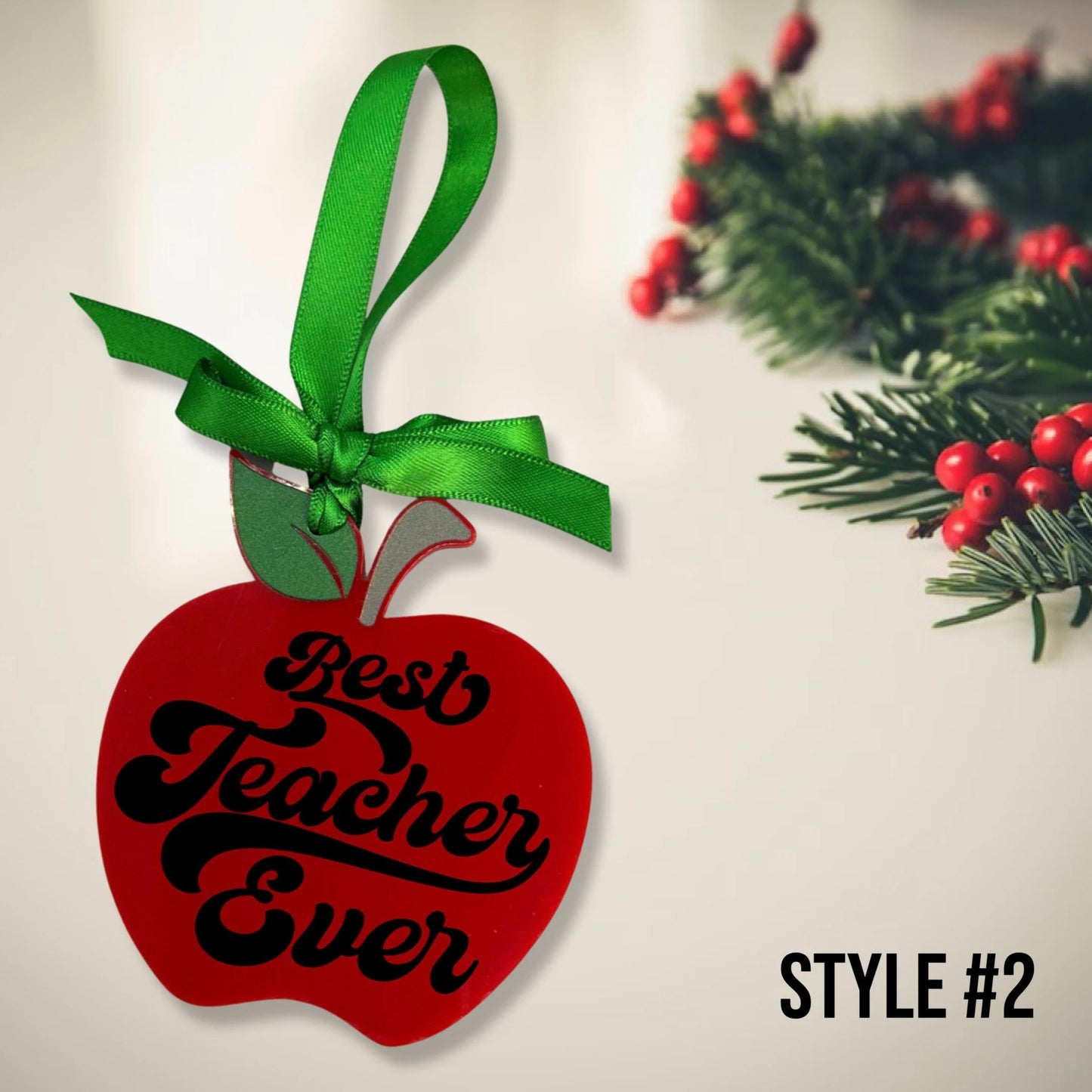 Personalized Teacher Apple Ornament – A Thoughtful Gift for Your Favorite Teacher!