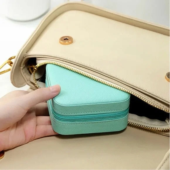 Personalized Travel Jewelry Box – Custom Gift for Bridesmaids, Birthdays & More!